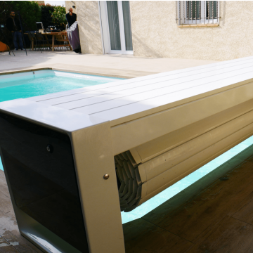 Volet hors sol motorisé LE BANC AstralPool