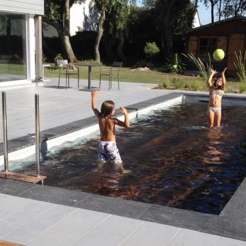Piscine à fond mobile