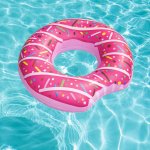 Bouées et gonflables piscine
