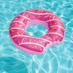 Bouées et gonflables piscine