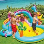 Aires de jeux, jeux de piscine et brumisateurs