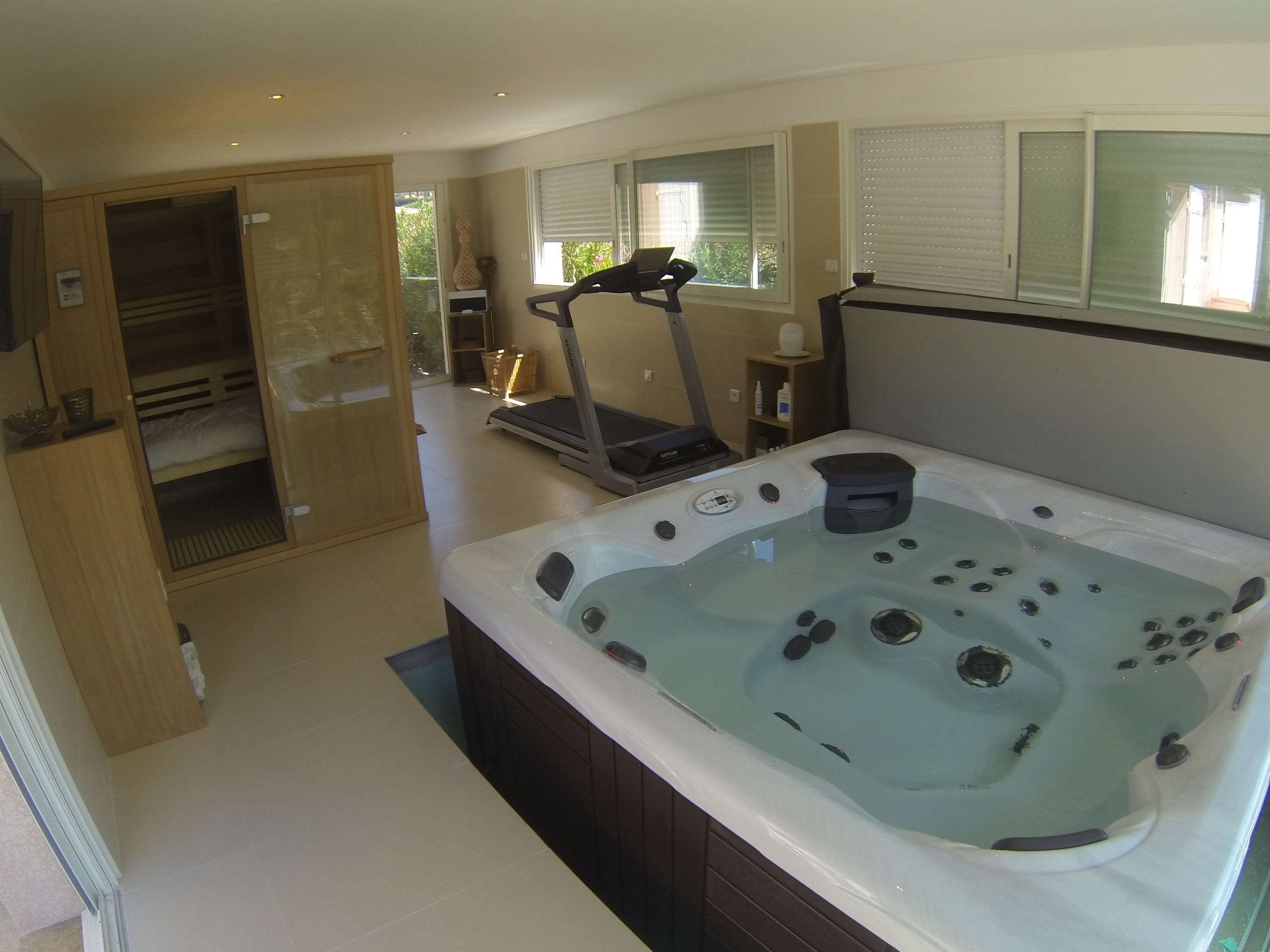 Spa vendu par Irrijardin Sarrola-Carcopino